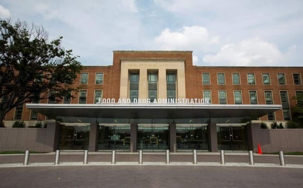 Штаб-квартира Управления по контролю за продуктами и лекарствами США (FDA) в Силвер-Спринг, Мэриленд, 14 августа 2012 года.